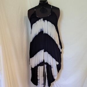 Hot & Delicious Black and White Asymmetrical Sleeveless Dress